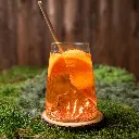 ALASKAN MAKER Verre MONT EVEREST Lifestyle Cocktail.webp