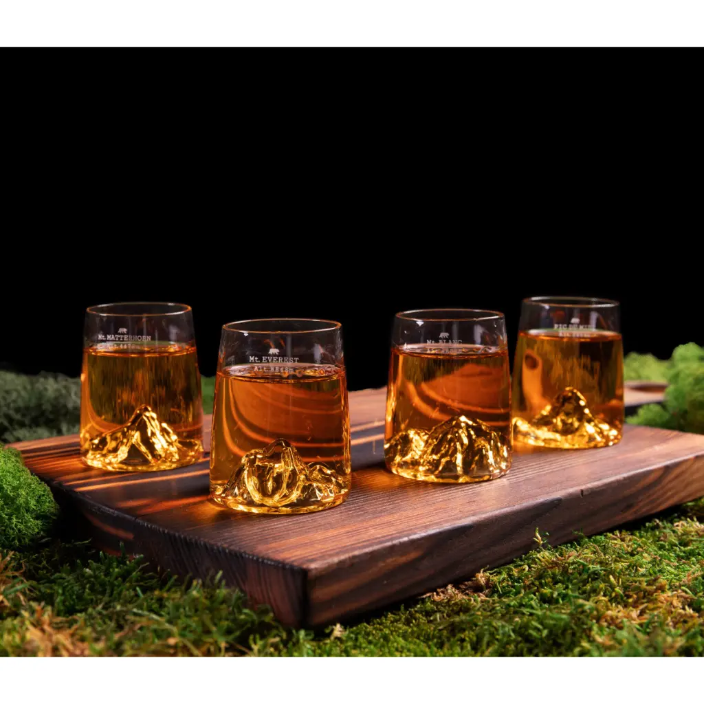 ALASKAN MAKER Verre SHOOTERS 4 Lifestyle.webp