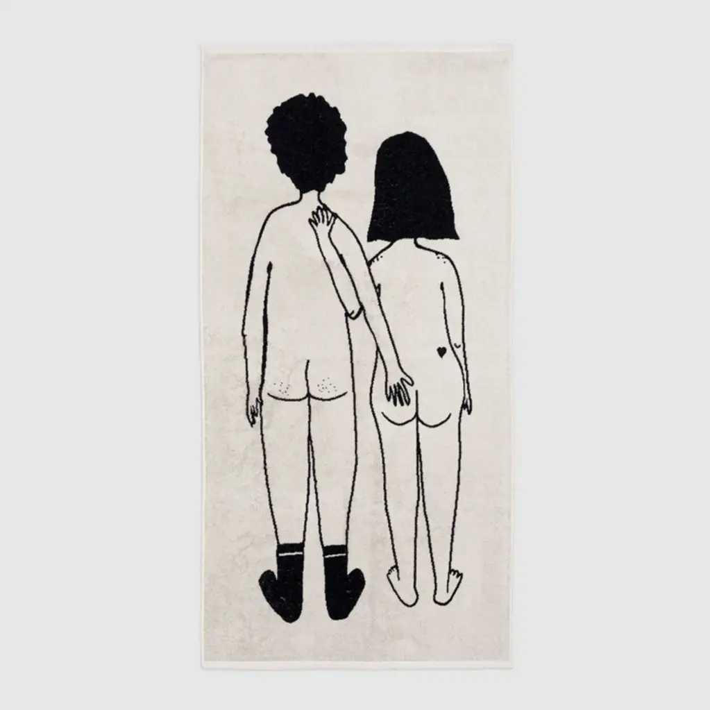 HELEN B Bathtowel NAKED COUPLE BACK Recto.webp