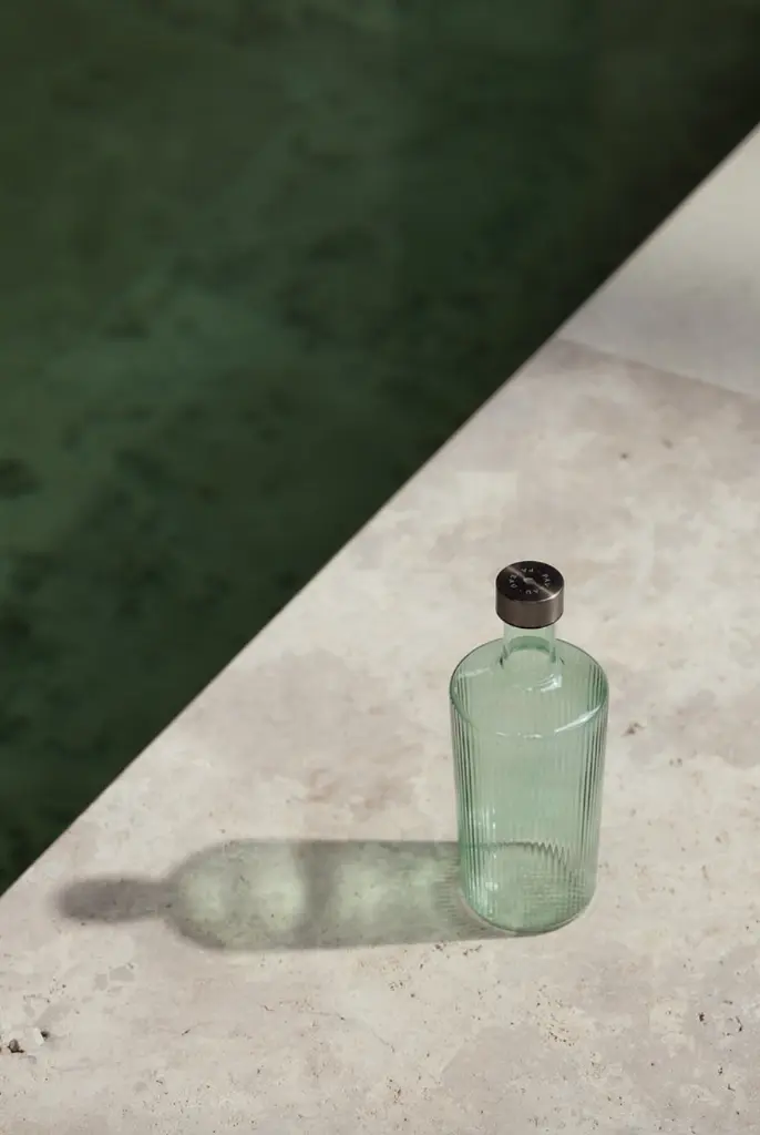 PAVEAU Carafe Verte Lifestyle.webp