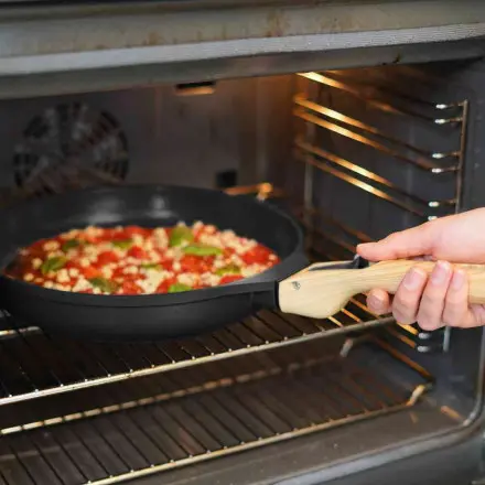 poele-24-cm-a-poignee-amovible pogné.webp