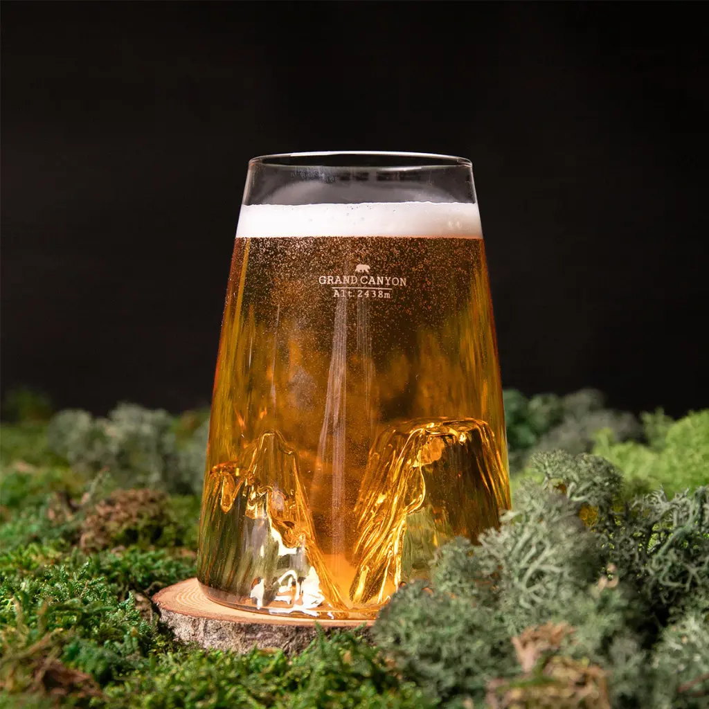 ALASKAN MAKER Verre GRAND CANYON Lifestyle beer near.webp