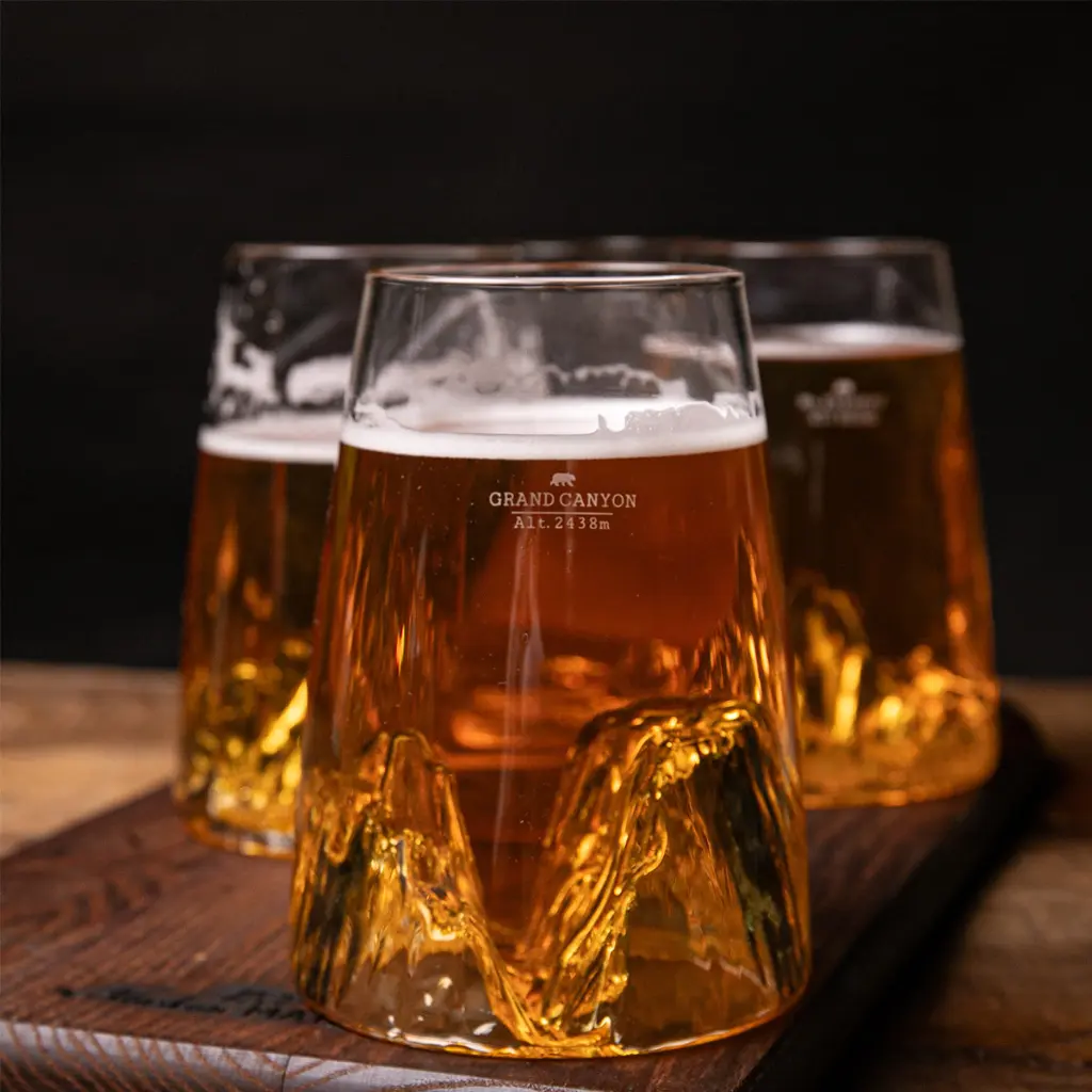 ALASKAN MAKER Verre GRAND CANYON Lifestyle beer.webp