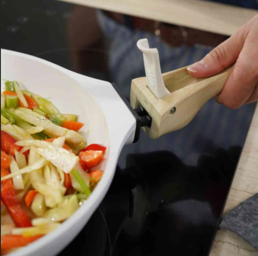 COOKUT Poele 24cm amovible Blanc Lifestyle 3.webp