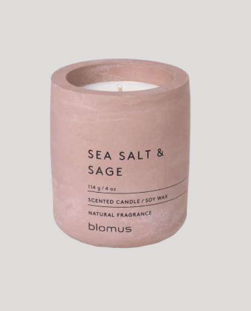 Blomus - Sented candle Fraga Withered rose Sea salt & Sage