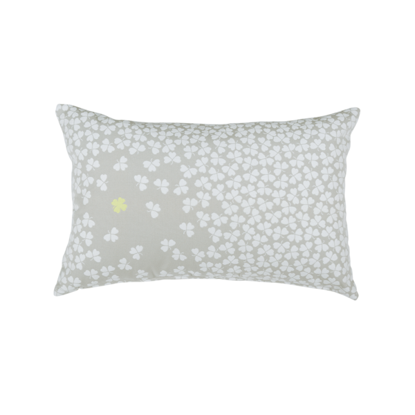 FERMOB - Coussin Outdoor TREFLE 68x44cm GRIS ARGILE
