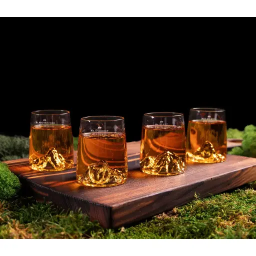 ALASKAN MAKER - Set de 4 Verres à Shooters TOPOGRAPHIC : Mont blanc, Mont Everest, Pic du midi, Matterhorn